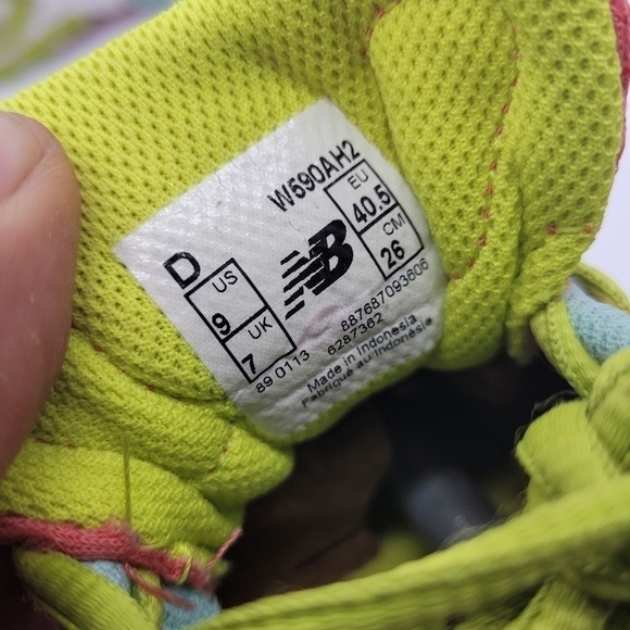 NEW BALANCE 590 V2 Running Shoes Women Size 9D Athletic Sneakers - Picture 9 of 16